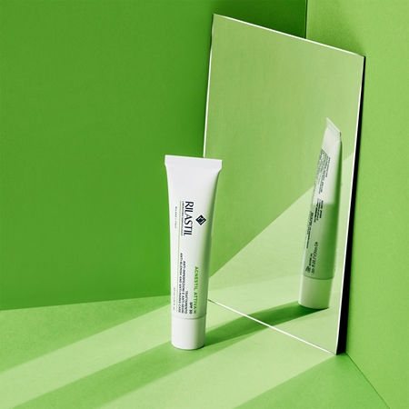 Rilastil Acnestil Attiva (+) Face Cream to treat skin imperfections