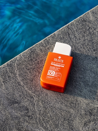 Rilastil Sun System Water Touch fluid cu o consistenta usoara SPF 50