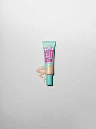 Rimmel Kind & Free Blur It Out лек хидратиращ фон дьо тен SPF 20