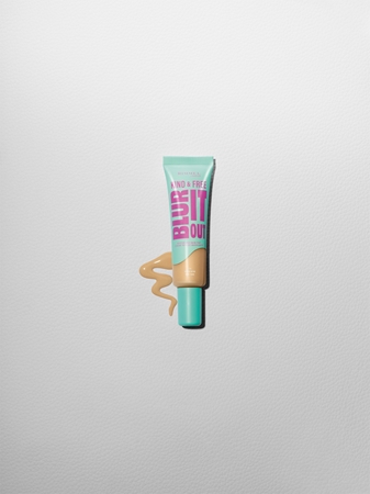 Rimmel Kind & Free Blur It Out лек хидратиращ фон дьо тен SPF 20