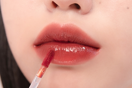 rom&nd Juicy Lasting vysoce pigmentovaný lesk na rty