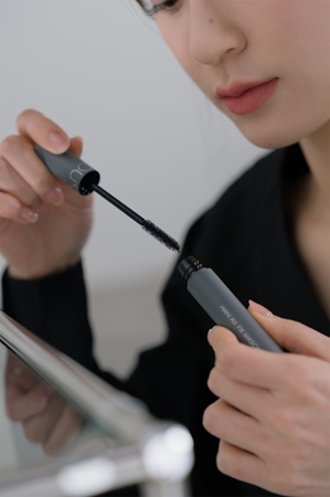 rom&nd Han All Fix Mascara dlhotrvajúca riasenka na objem a zahustenie mihalníc