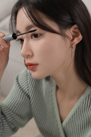 rom&nd Han All Fix Mascara dlhotrvajúca riasenka na objem a zahustenie mihalníc