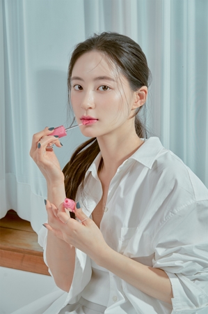 rom&nd Dewy Ful Water Tint langlebiger Lipgloss