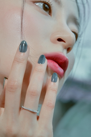 rom&nd Dewy Ful Water Tint dolgoobstojni sijaj za ustnice