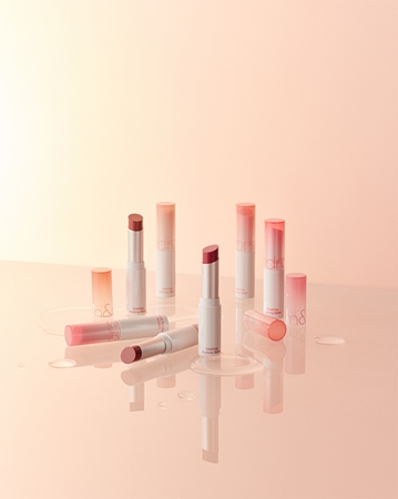 rom&nd Glasting Melting Balm tónovací balzám na rty pro zářivý lesk