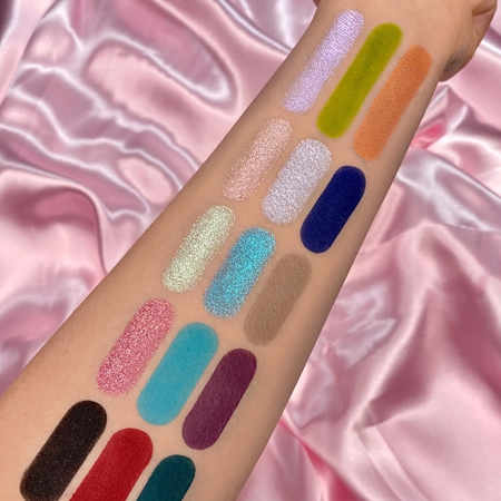 Rude Cosmetics Manga Collection Pigments & Shadows Palette palette de fards à paupières