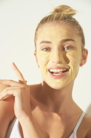 Say Hi Bright Vibes crema illuminante per pelli iperpigmentate
