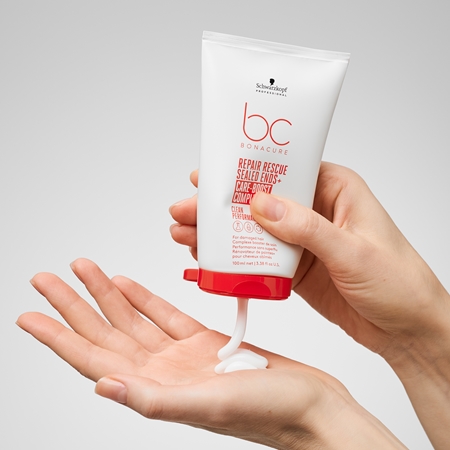 Schwarzkopf Professional BC Bonacure Repair Rescue elvyttävä balsami kuiville ja vaurioituneille hiuksille