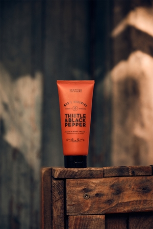 Scottish Fine Soaps Thistle & Black Pepper tusfürdő gél uraknak