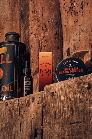 Scottish Fine Soaps Thistle & Black Pepper beard oil