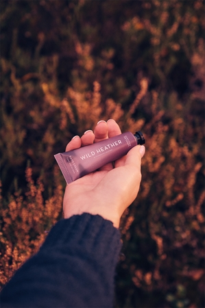 Scottish Fine Soaps Wild Heather hand cream
