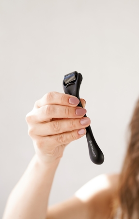 Seboradin Derma Roller makronõelaaplikaator