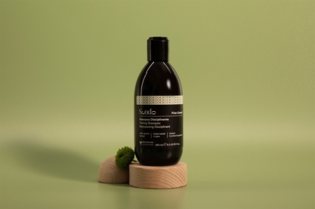 Sendo Frizz Contol Taming Shampoo shampooing lissant pour cheveux indisciplinés et frisottis