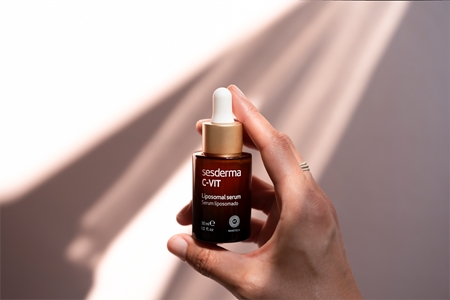 Sesderma C-Vit Liposomal Serum sérum illuminateur aux liposomes