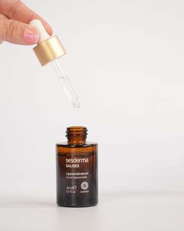 Sesderma Salises Liposomal Serum lipozomální sérum proti nedokonalostem aknózní pleti
