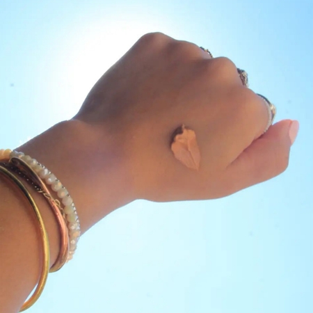 SeventyOne Feel Golden SPF30 tónovací opalovací fluid na obličej