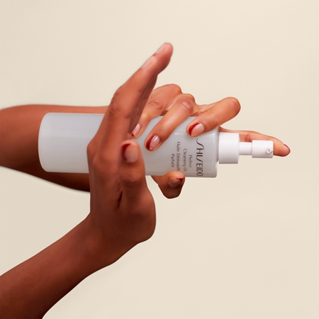 Shiseido Generic Skincare Perfect Cleansing Oil čisticí a odličovací olej