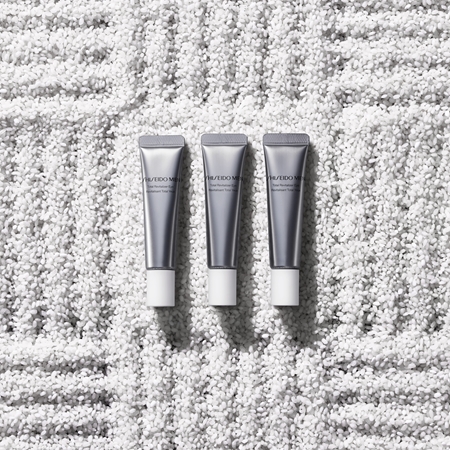Shiseido Men Total Revitalizer Eye crema occhi leggera