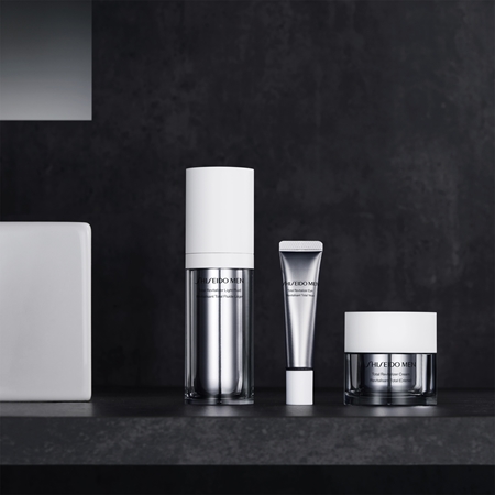 Shiseido Men Total Revitalizer Eye crema occhi leggera