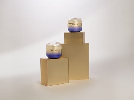 Shiseido Vital Perfection Uplifting & Firming Cream crema lifting giorno e notte