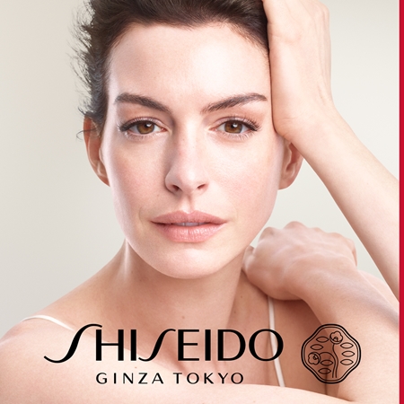 Shiseido Vital Perfection Uplifting and Firming Advanced Cream creme intensivo de firmeza de dia e noite