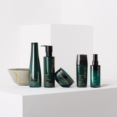 Shu Uemura Ultimate Reset night serum for damaged hair