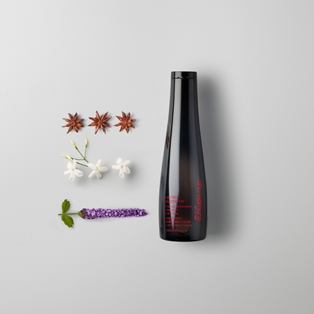 Shu Uemura Ashita Supreme posilující a revitalizující šampon