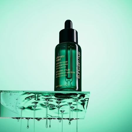 Shu Uemura Ultimate Reset olio rigenerante per capelli rovinati, trattati chimicamente