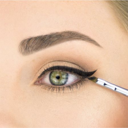 Sigma Beauty Eyes E06 WINGED LINER™ BRUSH pennello per eyeliner