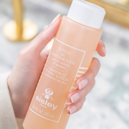 Sisley Grapefruit Toning Lotion Mattifying Toner for oily and combination skin