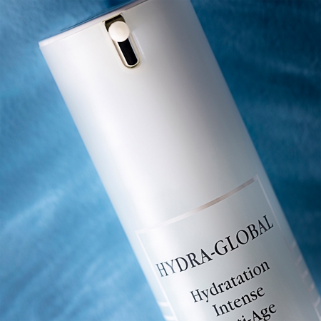 Sisley Hydra-Global Intensiv serum mot åldrande med återfuktande effekt