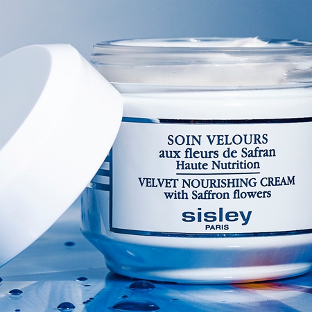 Sisley Velvet Nourishing Cream with Saffron Flowers cremă hidratantă pentru piele uscata spre sensibila