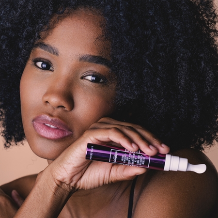 Sisley Black Rose Eye Contour Fluid fluide anti-rides illuminateur pour le contour des yeux avec effet revitalisant