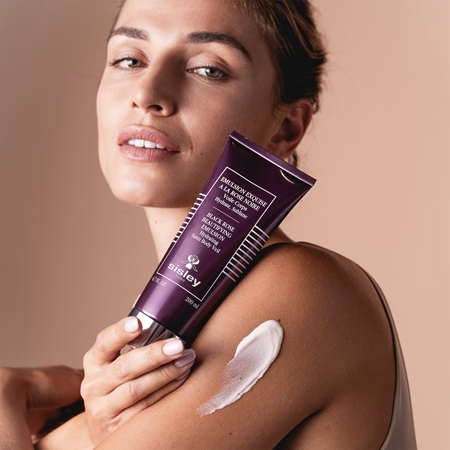 Sisley Black Rose Beautifying Emulsion Hydraterende Emulsie voor het Lichaam