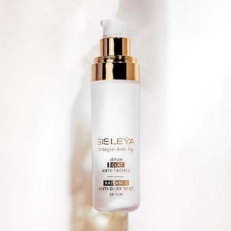 Sisley L'Integral Anti-Age Radiance AntiDark Spot Serum skaistinamasis serumas tamsioms dėmėms šviesinti