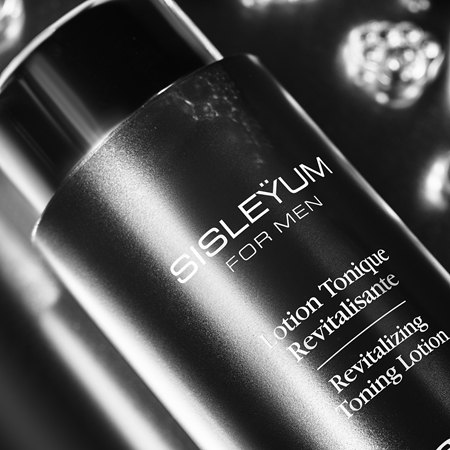Sisley Sisleÿum Revitalizing Toning Lotion τονωτικό νερό προσώπου για την ανάπλαση δερματικού φραγμού