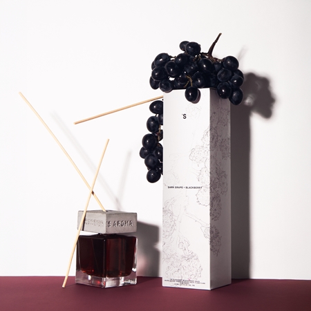 Sister's Aroma Dark Grape + Blackberry aroma diffuser