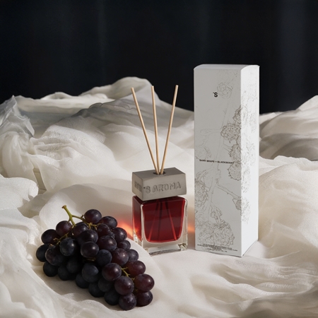 Sister's Aroma Dark Grape + Blackberry aroma diffuser