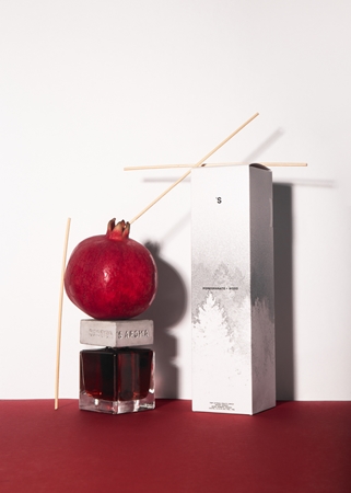 Sister's Aroma Pomegranate + Wood Aroma Diffuser