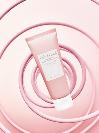 SKIN1004 Madagascar Centella Poremizing Glow Weapping Mask Mirdzuma maska ar nogludinošu un poras mazinošu efektu