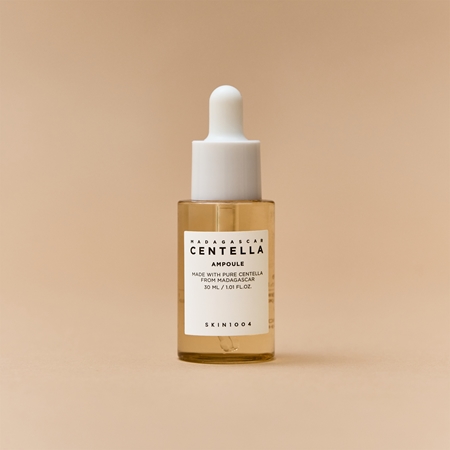 SKIN1004 Madagascar Centella Ampoule зволожуюча сироватка для заспокоєння та зміцнення чутливої шкіри