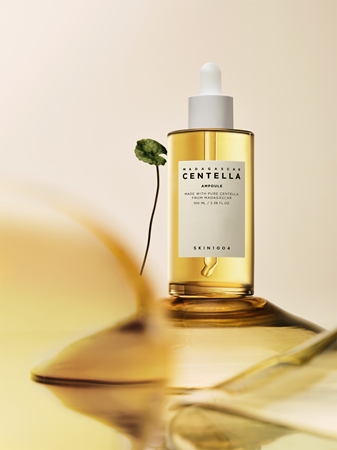 SKIN1004 Madagascar Centella Ampoule Moisturizing Serum to soothe and strengthen sensitive skin