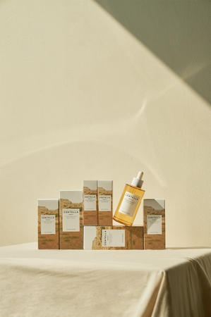 SKIN1004 Madagascar Centella Ampoule Moisturizing Serum to soothe and strengthen sensitive skin