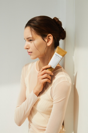 SKIN1004 Madagascar Centella Ampoule Foam κρεμώδης καθαριστικός αφρός για ευαίσθητη επιδερμίδα