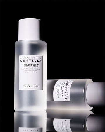 SKIN1004 Madagascar Centella Tone Brightening Boosting Toner lotion tonique hydratante rafraîchissante