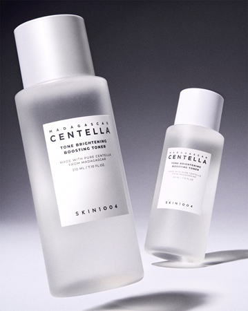 SKIN1004 Madagascar Centella Tone Brightening Boosting Toner lotion tonique hydratante rafraîchissante