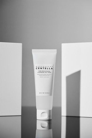 SKIN1004 Madagascar Centella Tone Brightening Cleansing Gel Foam αφρώδες καθαριστικό τζελ για λαμπρότητα και ενυδάτωση