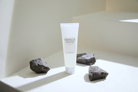 SKIN1004 Madagascar Centella Tone Brightening Cleansing Gel Foam αφρώδες καθαριστικό τζελ για λαμπρότητα και ενυδάτωση