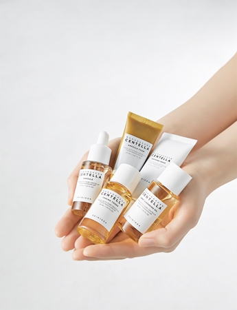SKIN1004 Madagascar Centella Travel Kit Travel Set for sensitive and irritable skin